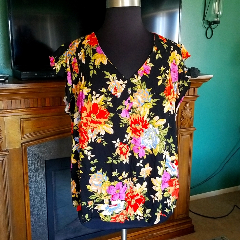 Floral printed top